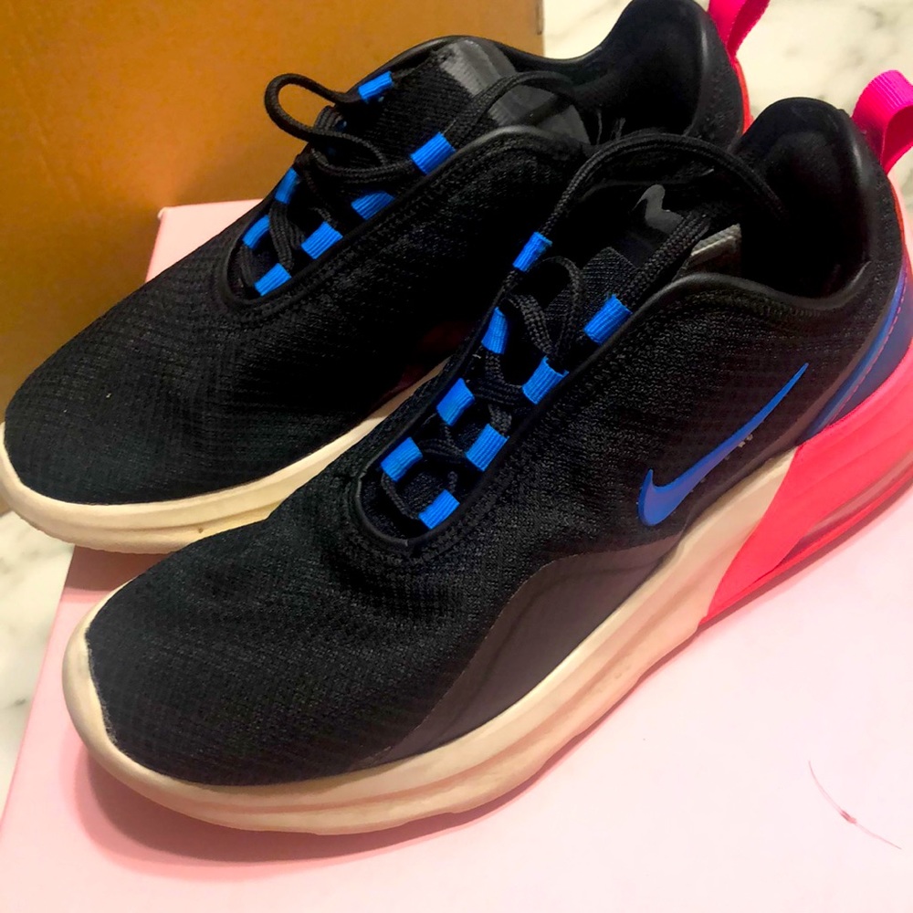 Used nike ahoes